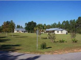 8230 Parker Rd, Milton, FL 32570
