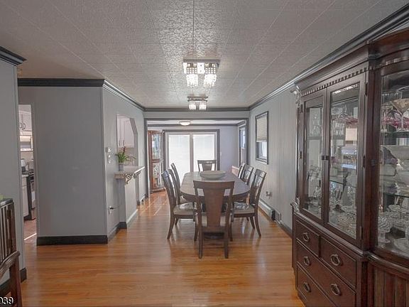3rd image of 12 Carolynn Rd