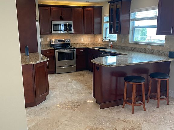 3rd image of 2540 Lake Ellen Ln