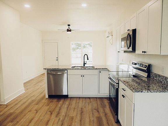 5th image of 37 Allen Cv