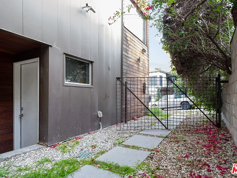 6127 Glen Tower St — Photo 3
