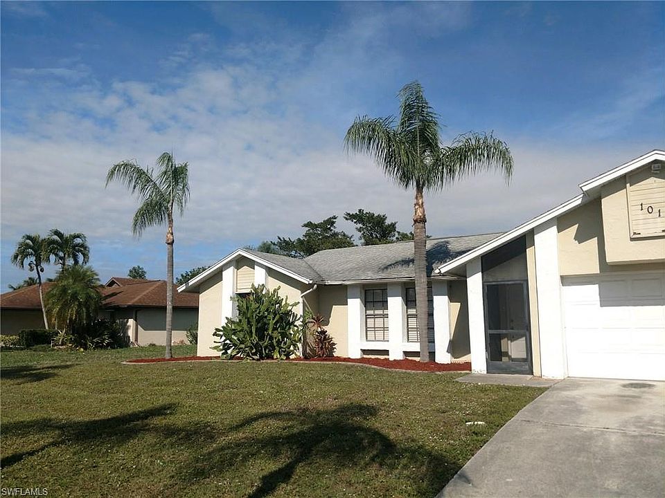 1st image of 1015 SE 20th St