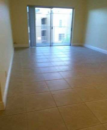 4th image of 5221 Geneva Way APT 307