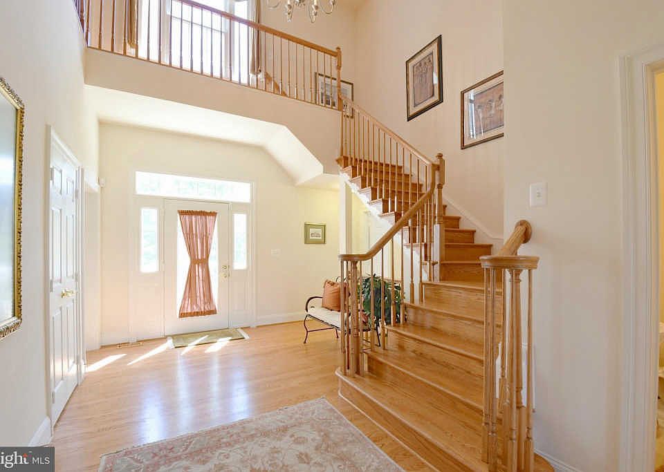 9319 Occoquan Overlook Dr, Lorton, VA 22079 Zillow