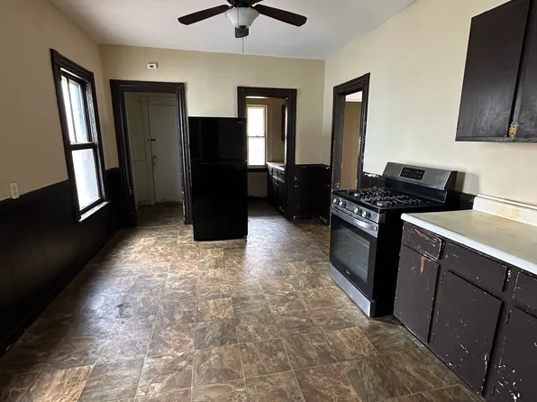 175 Hazel St #A, New Haven, CT 06511