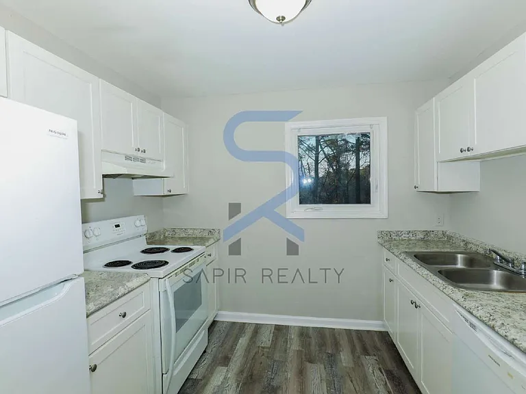 166 Anderson Ave NW #B12 — Photo 8