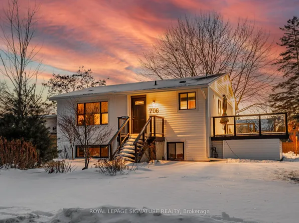 706 Annland St, Pickering, ON L1W 1B3