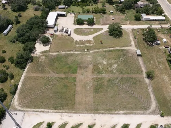 305 Summit Dr LOT 7, Leakey, TX 78873