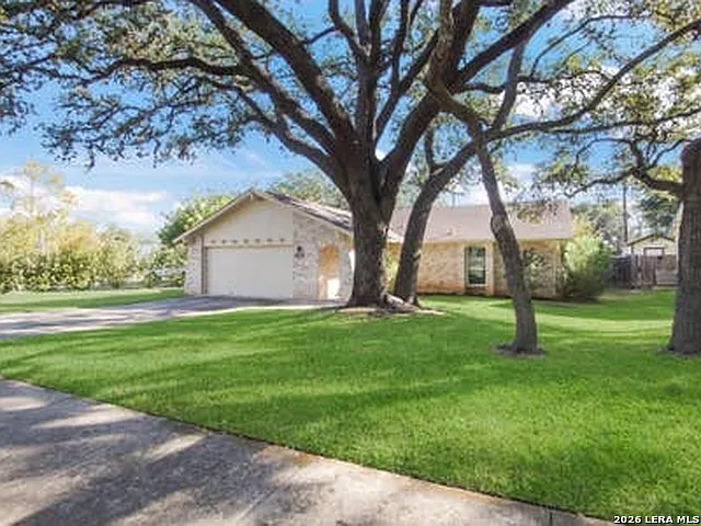 3 bed, 2.0 bath, 1356 sqft, $2,300 — Photo 1