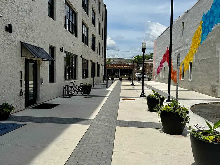 116 S Main St #212 — Photo 16