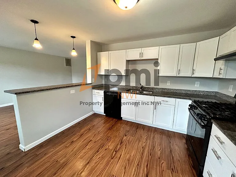 5831 Creekview Ct W #2 — Photo 6