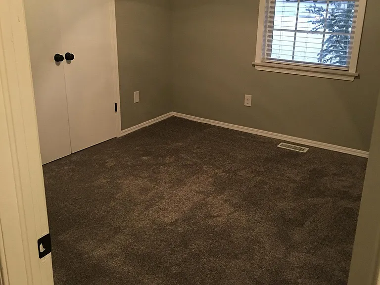 Bedroom big closet