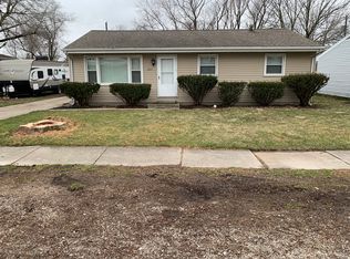 221 S Main St, Argenta, IL 62501
