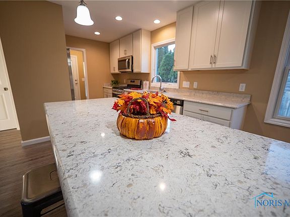 5th image of 1107 Kurtz St