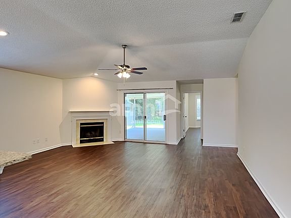 5th image of 324 Southlake Dr