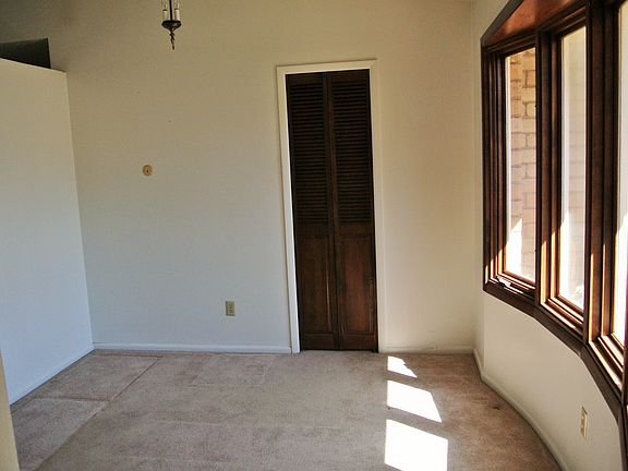 4th image of 506 Parkview Ave