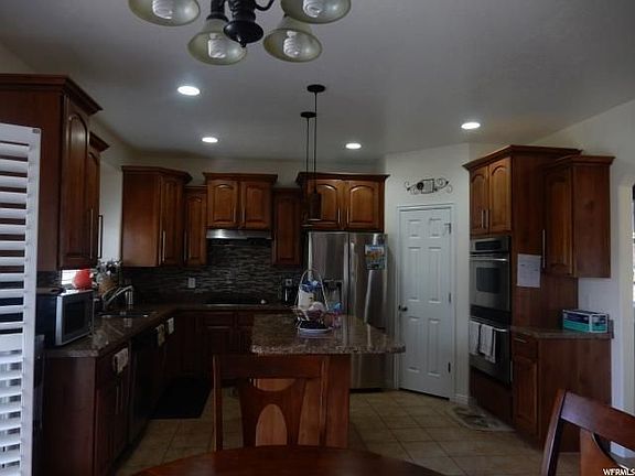 2nd image of 4476 S Oquirrh Vistas Ln