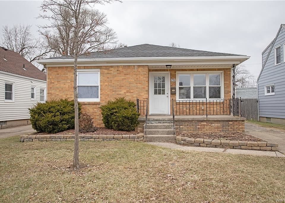 1st image of 294 Moore Ave