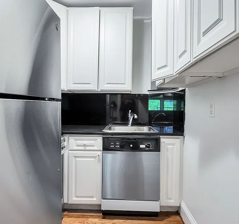 1st image of 1378 York Ave APT 3B