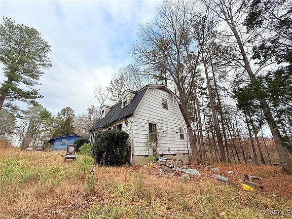 5th image of 705 Woodbrook Ave