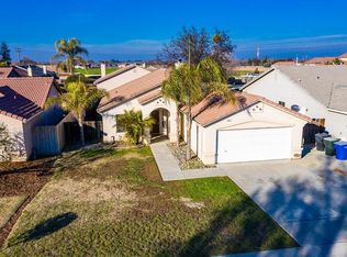 964 Meadow View Rd, Hanford, CA 93230