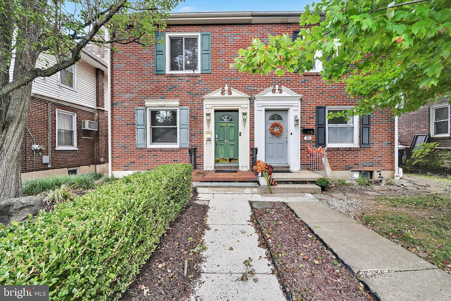 18 E Pine St photo 1