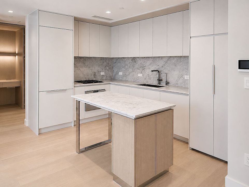 1st image of 250 25th St #5C