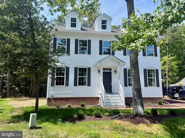 1306 McHenry Ct, Berlin, MD 21811