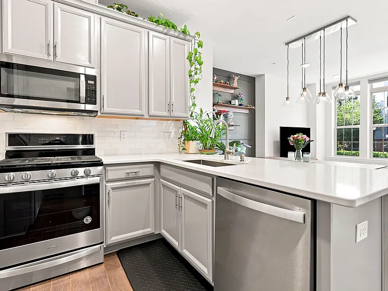 14 Leahy Dr — Photo 13