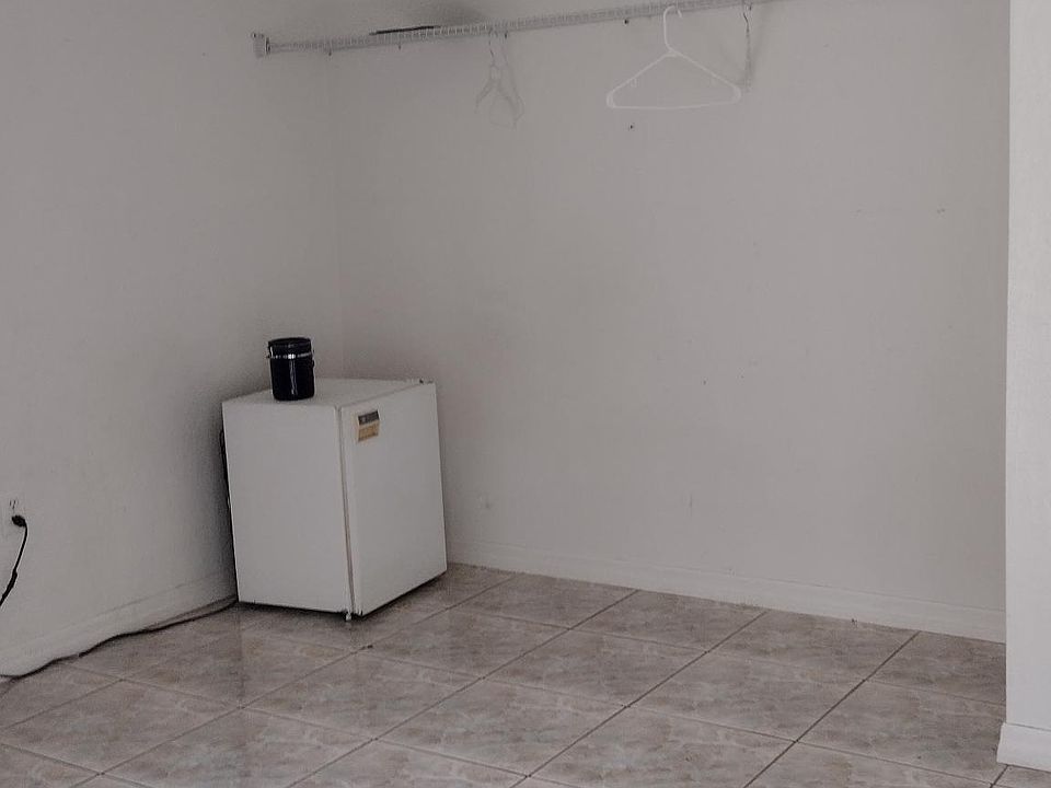 2nd image of 10500 SW 178th St