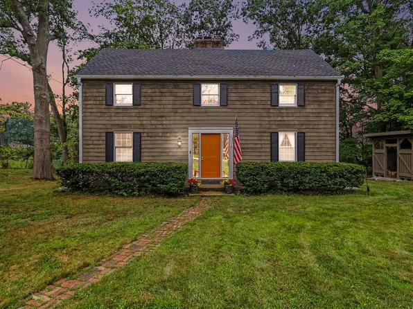 217 Pinecrest Rd, Whitehall, MI 49461
