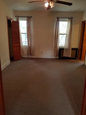 Rented by M & J Tenaglia Realty Corp | media 1