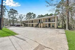 1 bed, 1.0 bath, 850 sqft, $985 — Photo 2