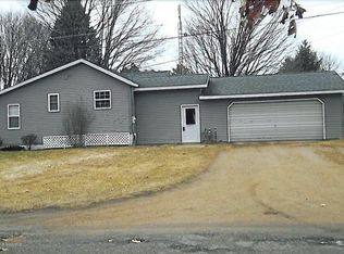 10872 Kings Ln, Berrien Springs, MI 49103