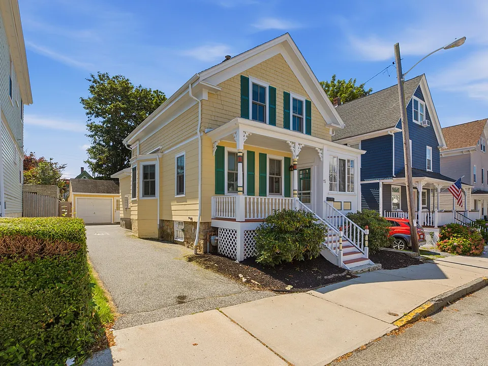 15 Hammond St