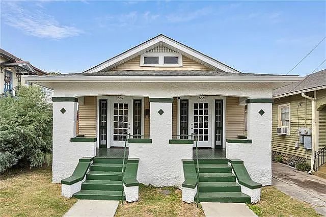 Cozy duplex with owner living next door.