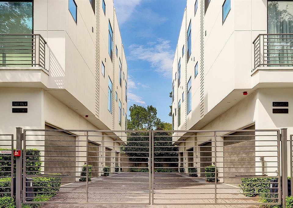 1st image of 1004 California St Unit 302