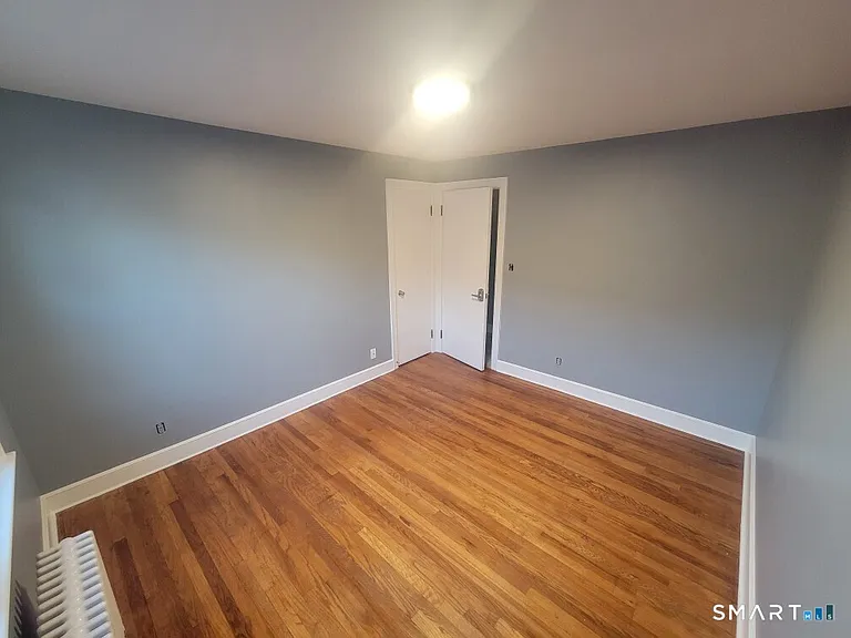 307 Hill St — Photo 6