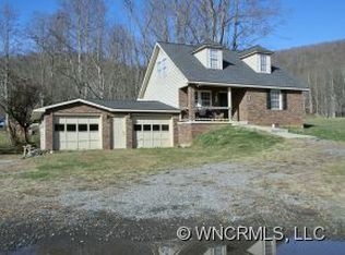 419 Avena Rd, Black Mountain, NC 28711