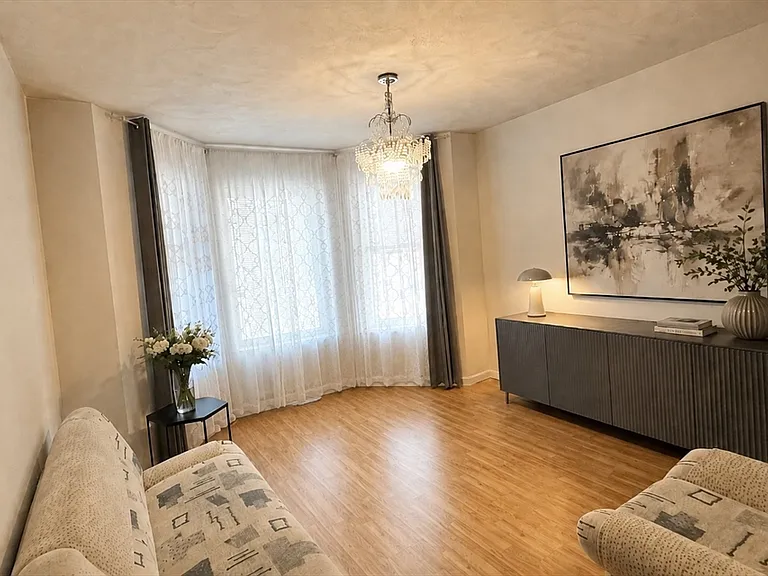 92 Gordon St #301 — Photo 2
