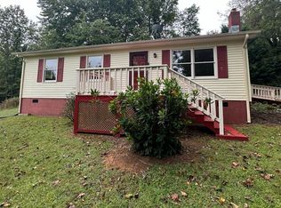 34 Rhue Hollow Ln, Roseland, VA 22967