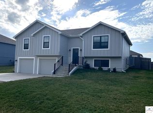 72 SE 461st Rd, Warrensburg, MO 64093