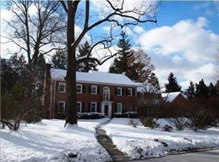 214 Creek Dr, Sewickley, PA 15143