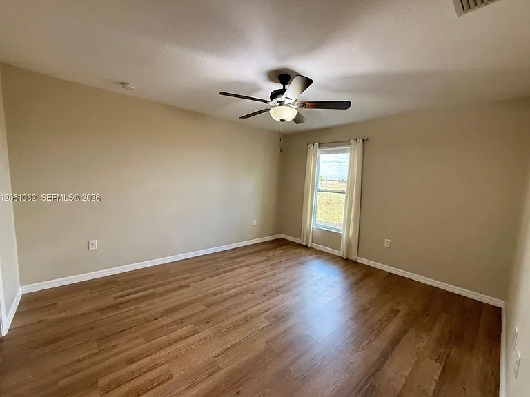 7033 Waldo Cir — Photo 10