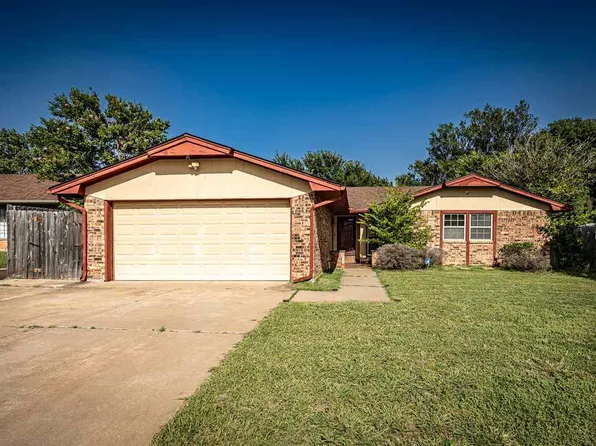 706 SW Normandy Ave, Lawton, OK 73505