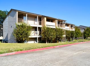 102 Lakeview Ter #D, Montgomery, TX 77356