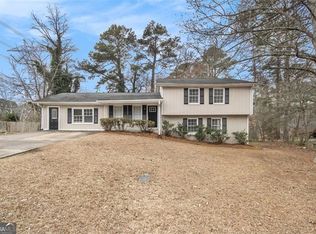 3898 Rosedale Ln, Douglasville, GA 30135