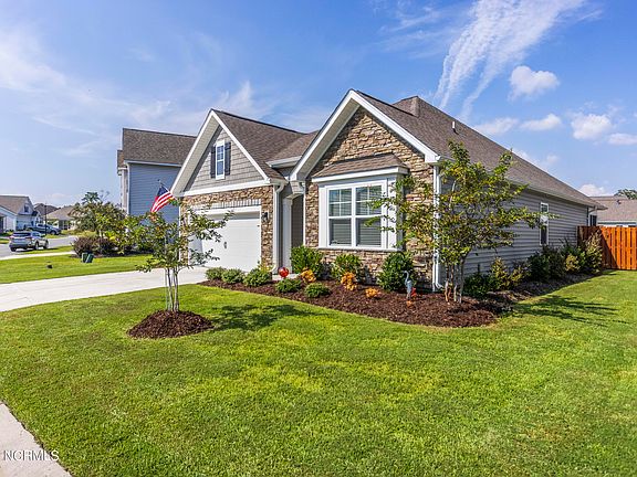 2nd image of 841 Barbon Beck Lane SE