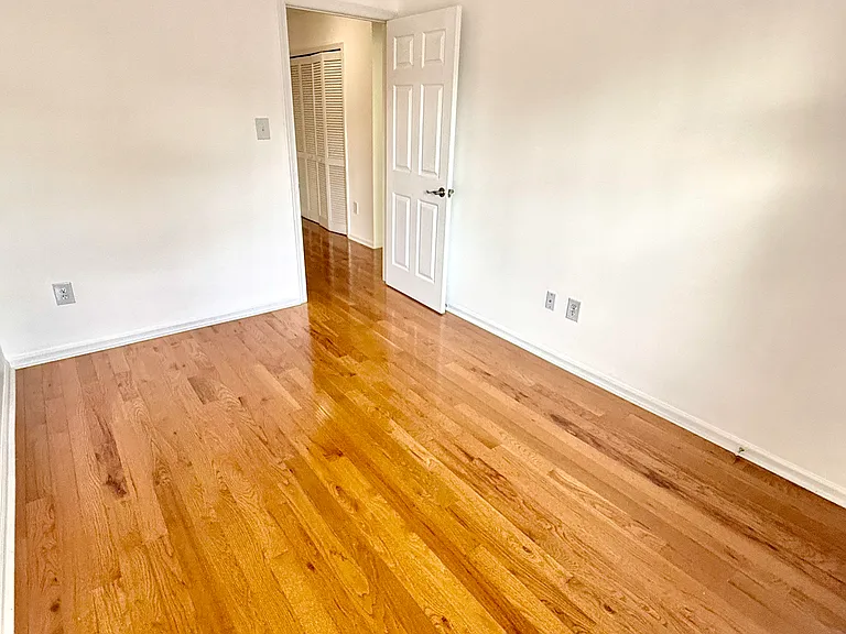 1209 Blossom Cir — Photo 21