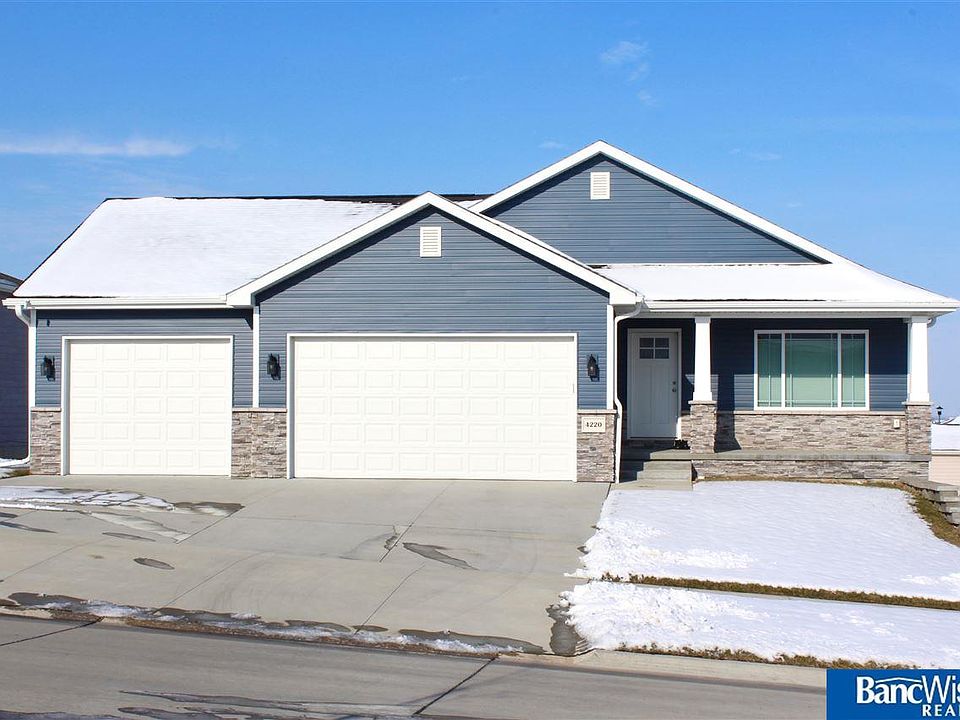 1st image of 4220 W Ludwig Dr